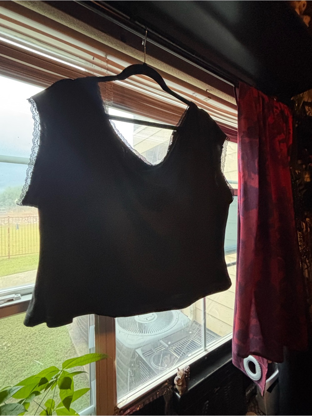 SHEIN Black Lace-Trim V-Neck Short Sleeve Top